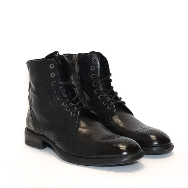 Men's ankle boot in leather