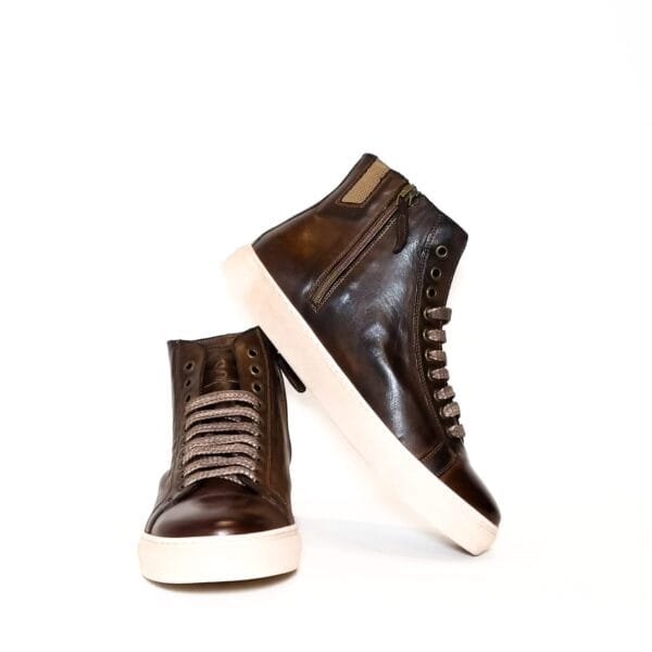 Women's leather high sneakers