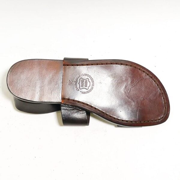Sandal in Franciscan leather for women - Image 5
