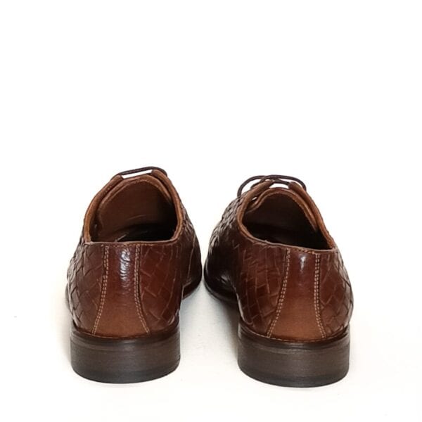 Scarpa uomo in pelle intrecciata - immagine 3