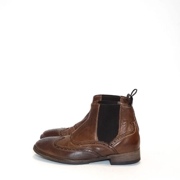 Women's buffalo leather boot - Image 2
