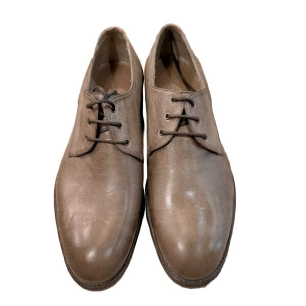 Leather men's shoe