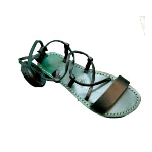 Sandali in cuoio alla schiava donna