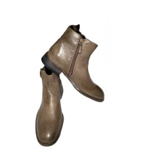 Men's ankle boot in leather