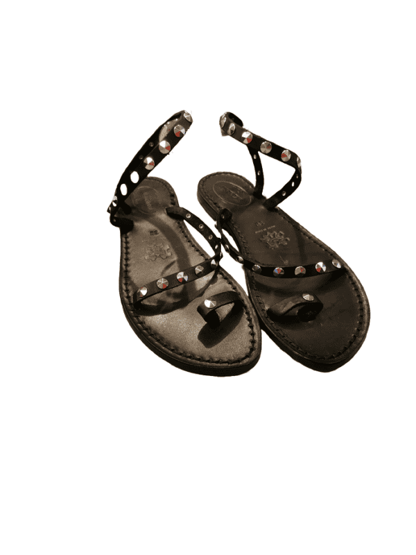 Women's leather sandal with studs