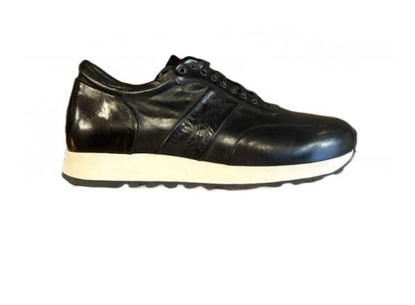 Men's leather sneakers