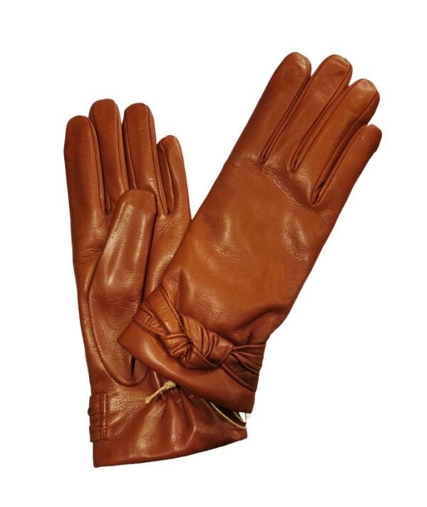 Women's leather glove with flake detail