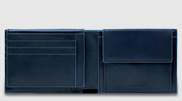 Piquadro men's leather wallet with coin purse and flap - Image 2