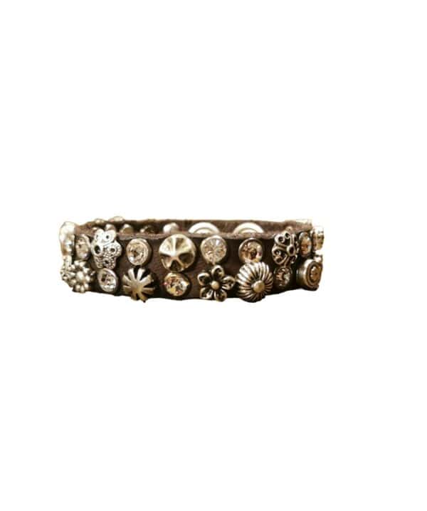 Bracelet with flower rivets and rhinestones