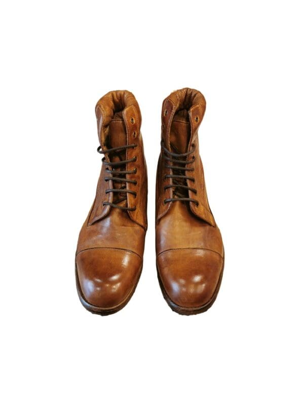 Stivaletto da donna in pelle con stringhe - immagine 4