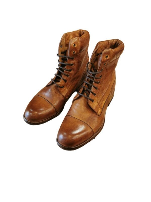 Stivaletto da donna in pelle con stringhe