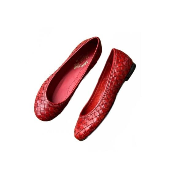 Ballerina in pelle intrecciata