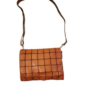 Borsa a tracolla con patta Campomaggi