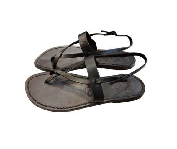 Women's leather flip-flop sandals